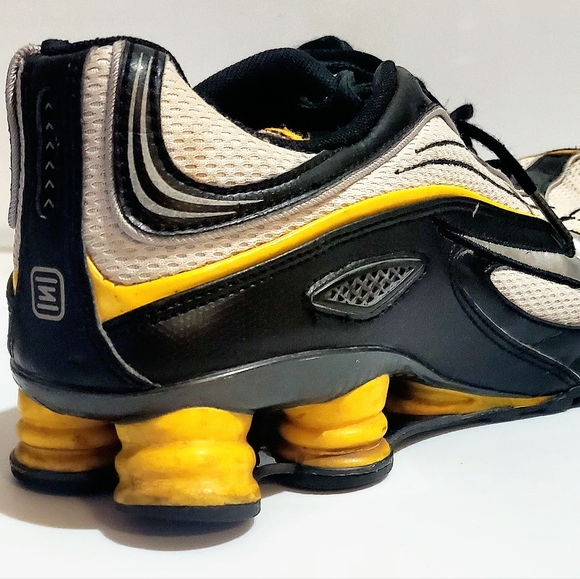 NIKE SHOX "LIVE STRONG" EDITION ATHLETIC SHOES. MENS Sz:10. GREAT CONDITION! - Picture 9 of 11